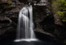 Wodospad Szklarki: Naturalne Piękno Karkonoszy